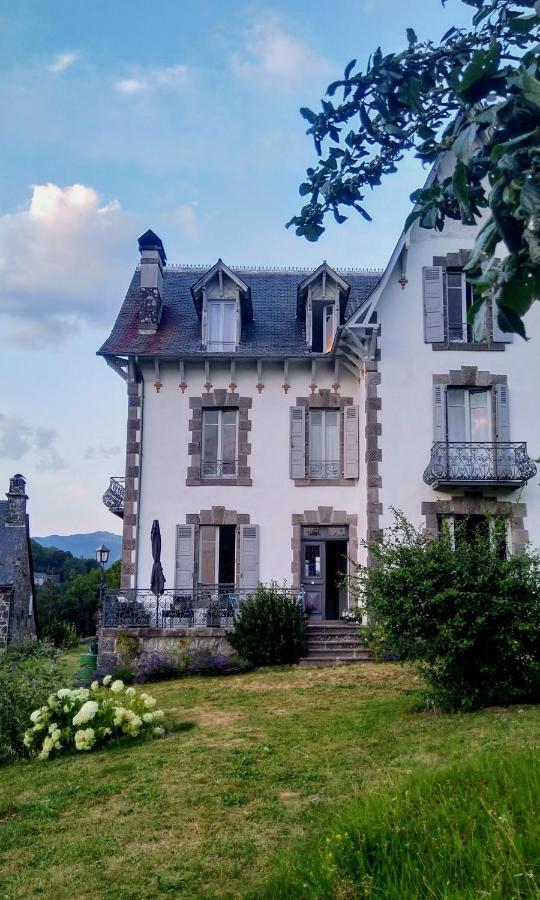 La Maison Normande Saint-Cirgues-de-Jordanne ภายนอก รูปภาพ