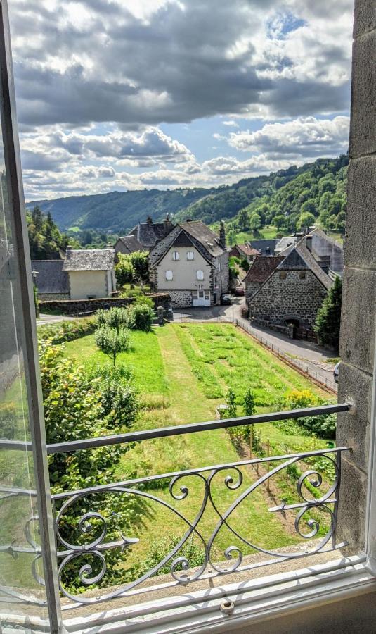 La Maison Normande Saint-Cirgues-de-Jordanne ภายนอก รูปภาพ